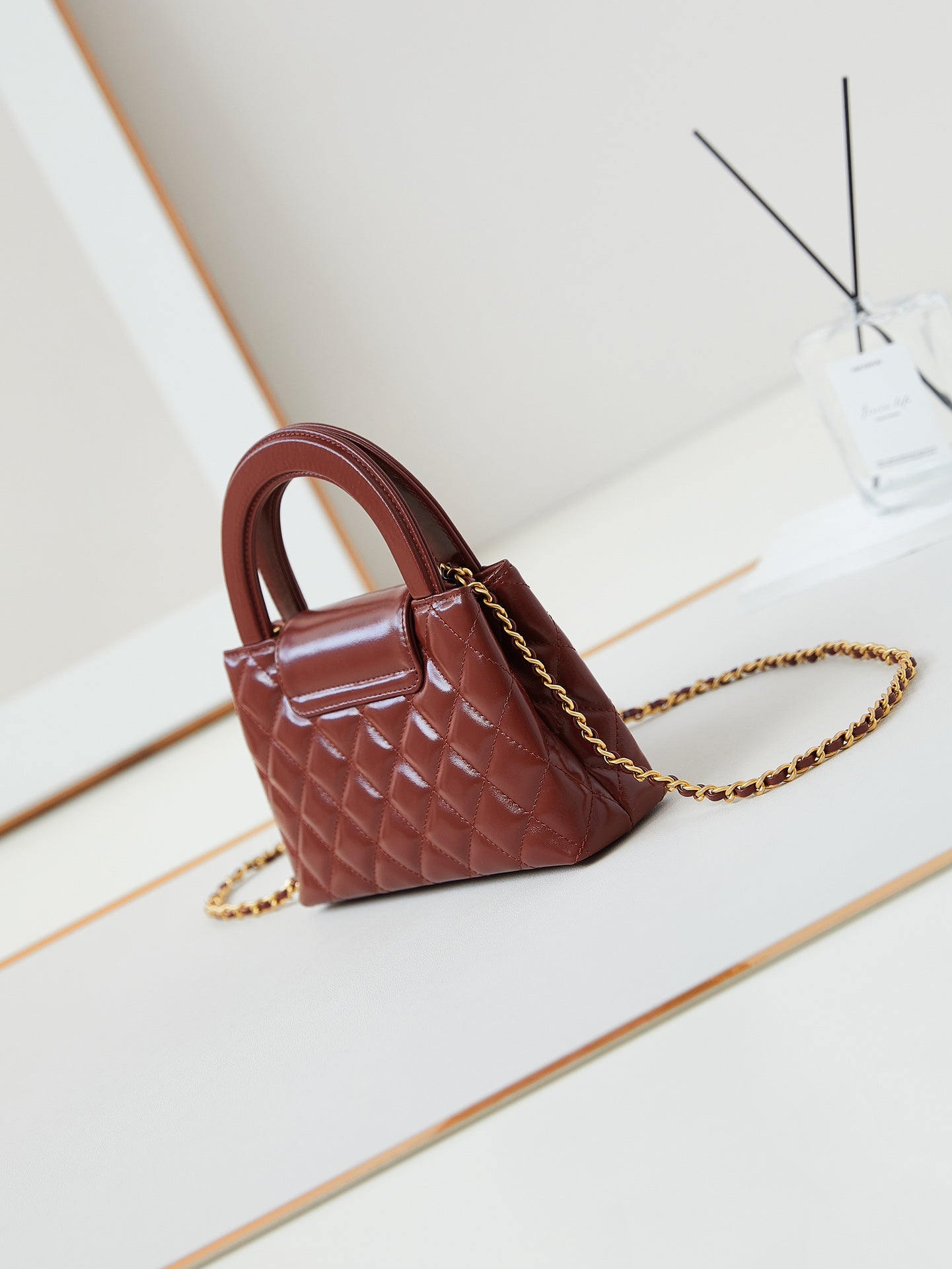 CHANEL 24a nano 19cm kelly shopper bag burgundy lambskin