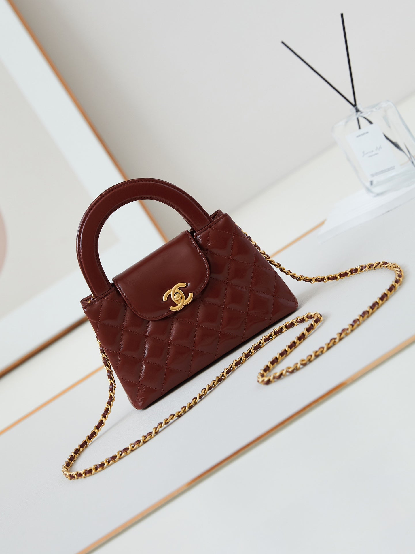 CHANEL 24a nano 19cm kelly shopper bag burgundy lambskin