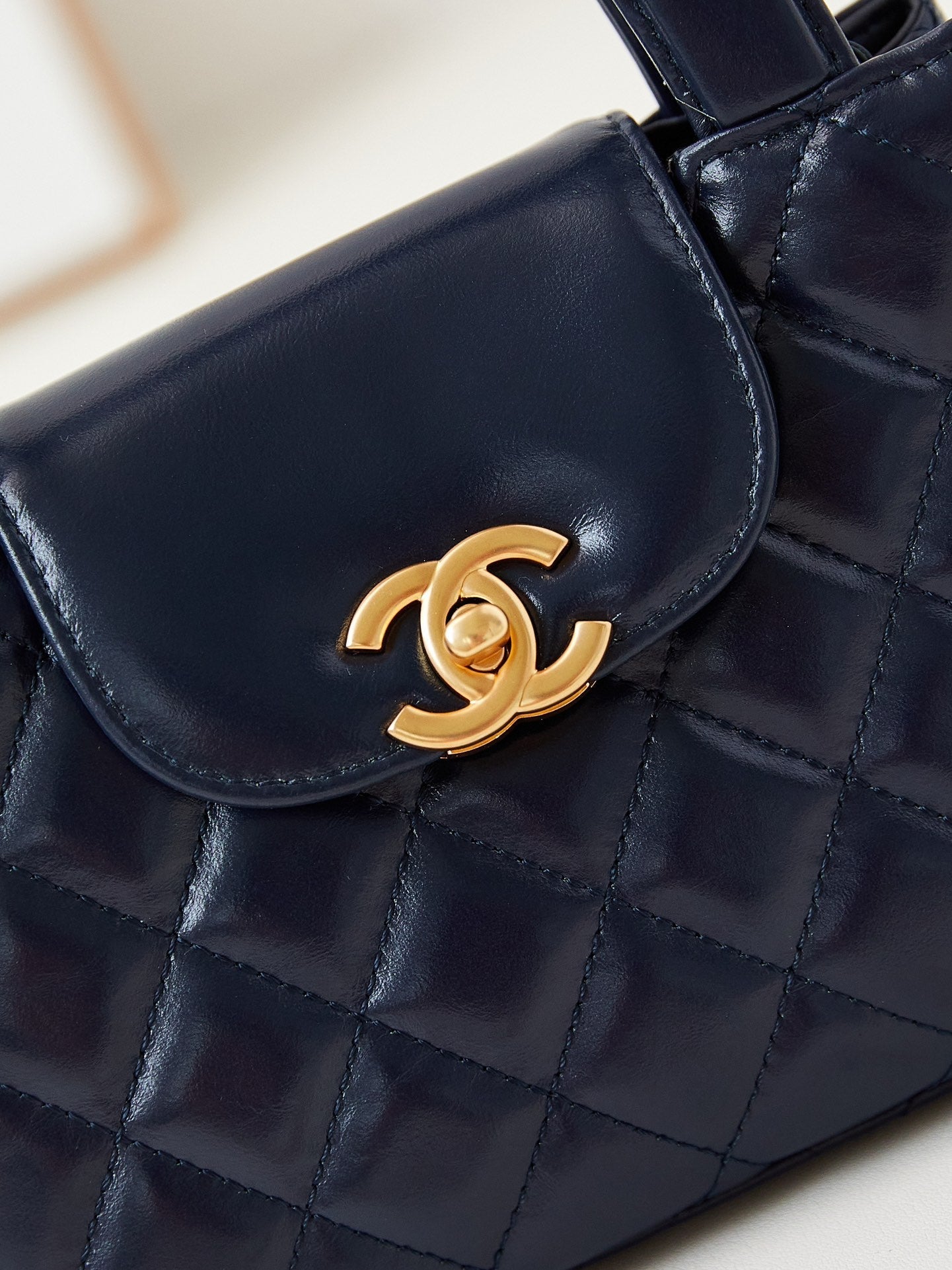 CHANEL 24a nano 19cm kelly shopper bag navy blue lambskin