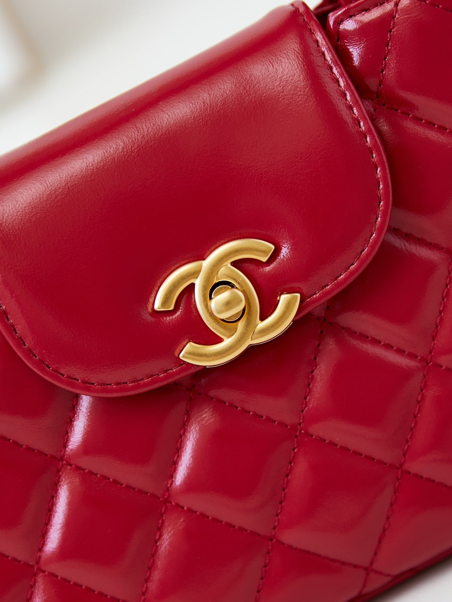 CHANEL 24a nano 19cm kelly shopper bag red lambskin