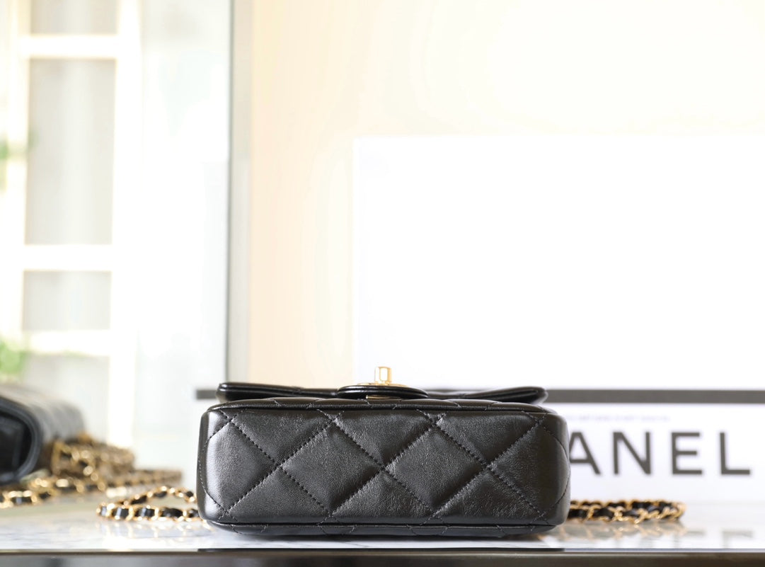 CHANEL 24B Mini Flap Bag With Top Handle 19cm Black Lambskin