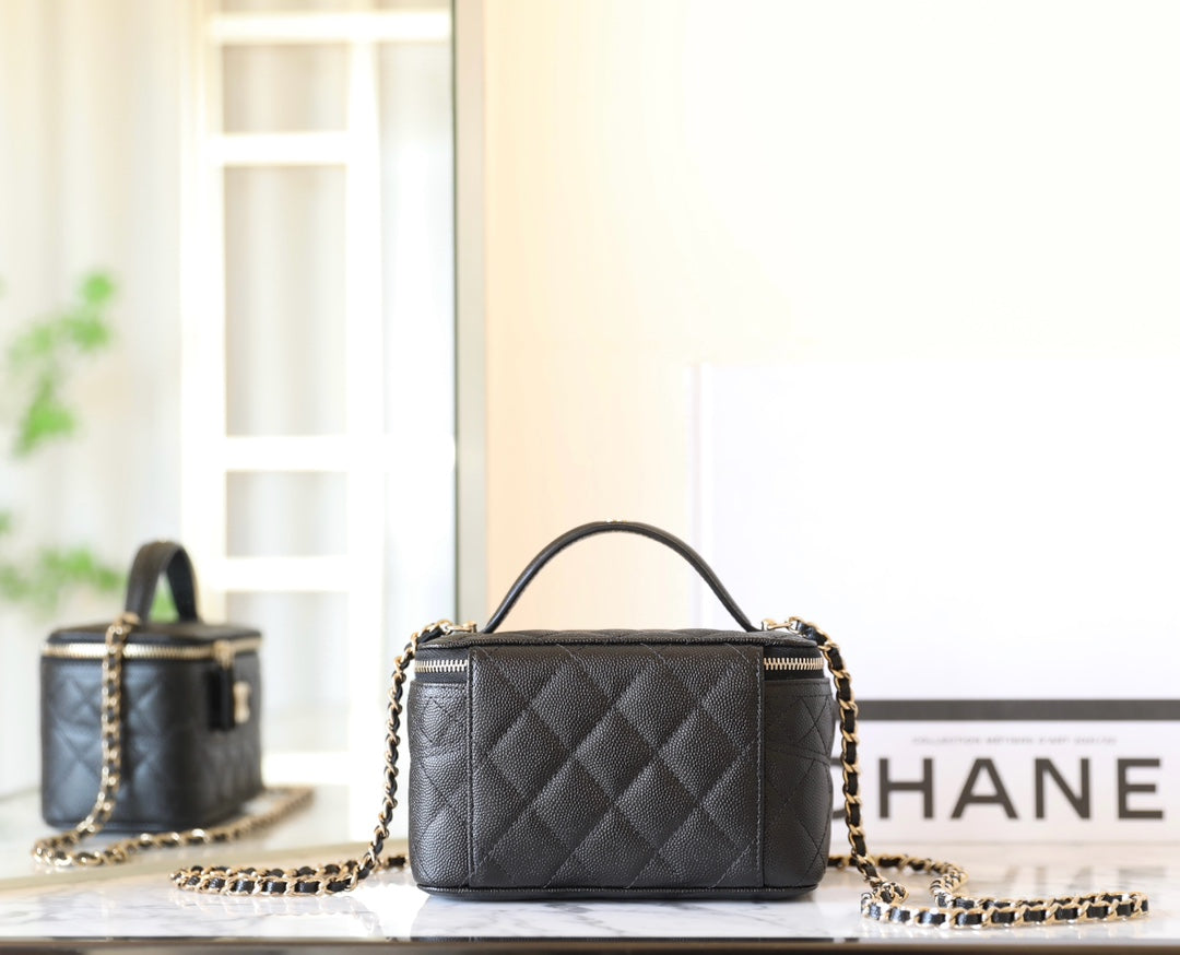 CHANEL 25C Vanity 17cm Black Grained Calfskin