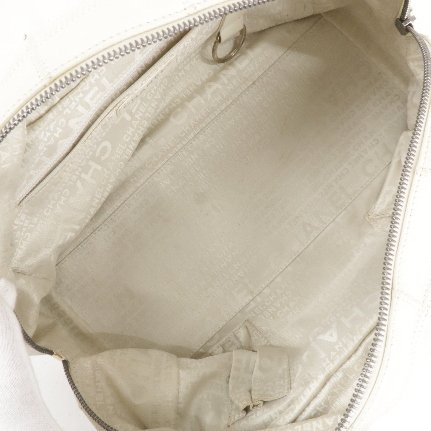 CHANEL Chocolate Bar Caviar Skin Mini Boston Bag White A26135