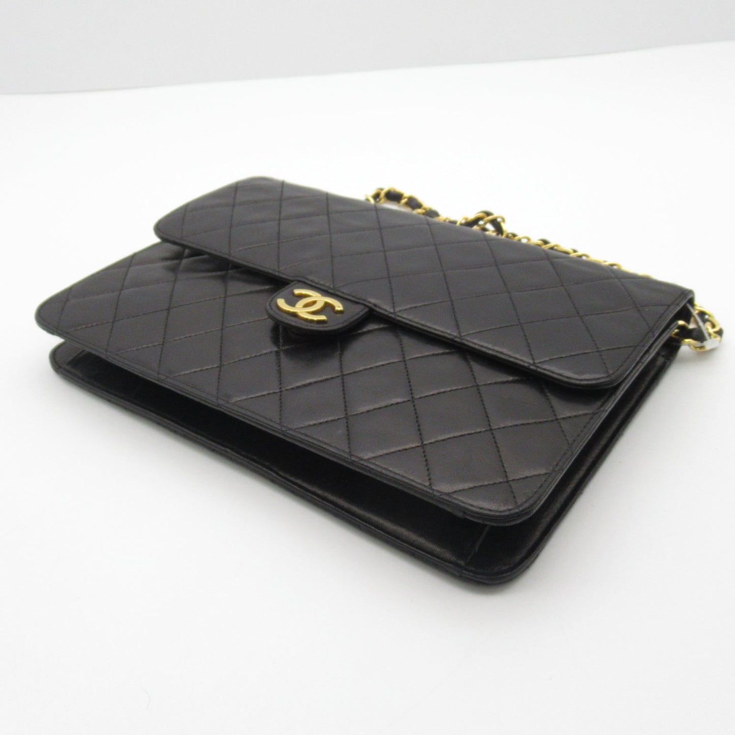 Chanel Medium Classic Single Flap Bag Leather Shoulder Bag in New Condition