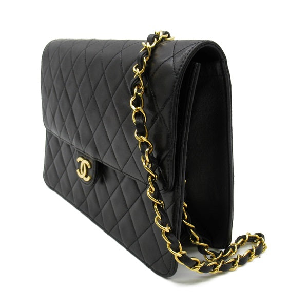 Chanel Quilted Leather Single Flap Bag Leather Crossbody Bag in New Condition