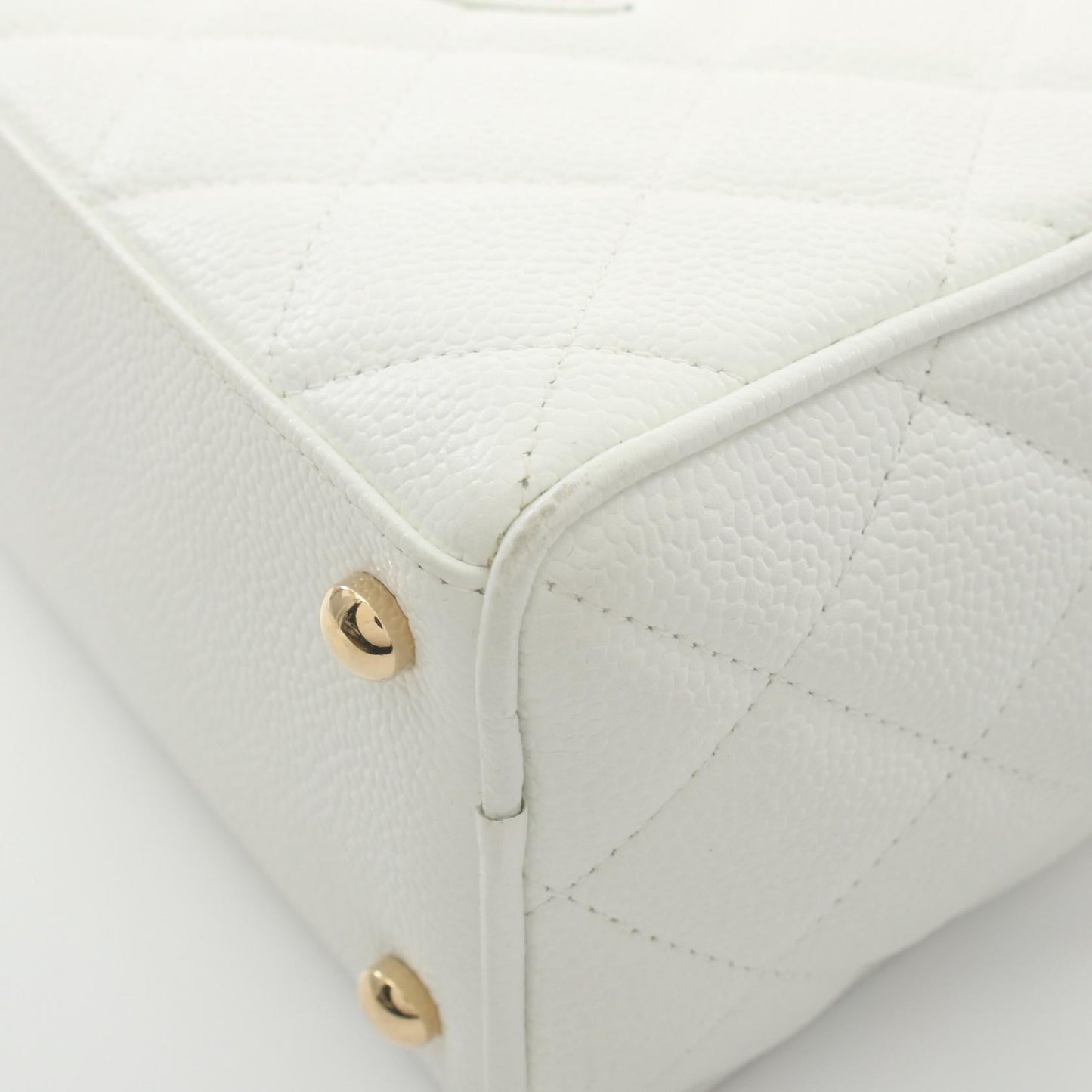 Chanel CC Quilted Caviar Bowling Bag Leather Handbag A20996 in New Condition