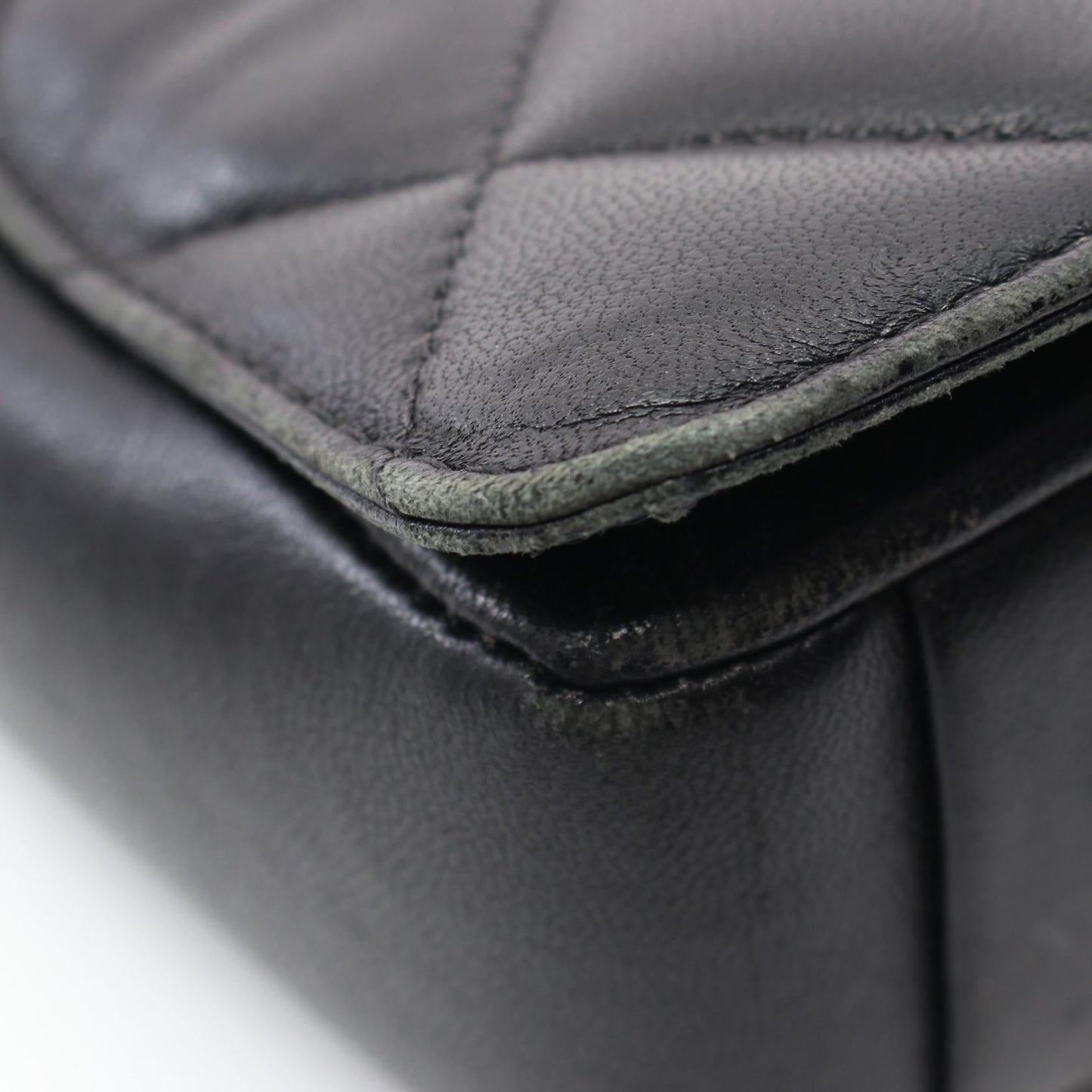 Chanel Matelasse Lambskin Shoulder Bag Black
