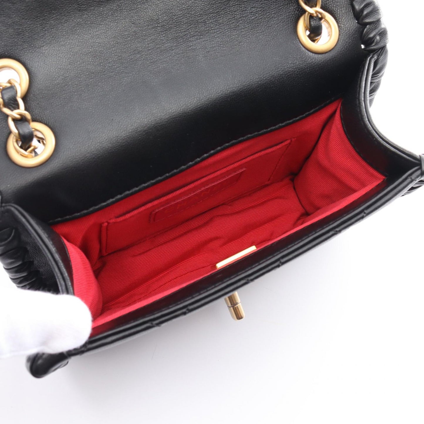 Chanel Matelasse Lambskin Shoulder Bag Black