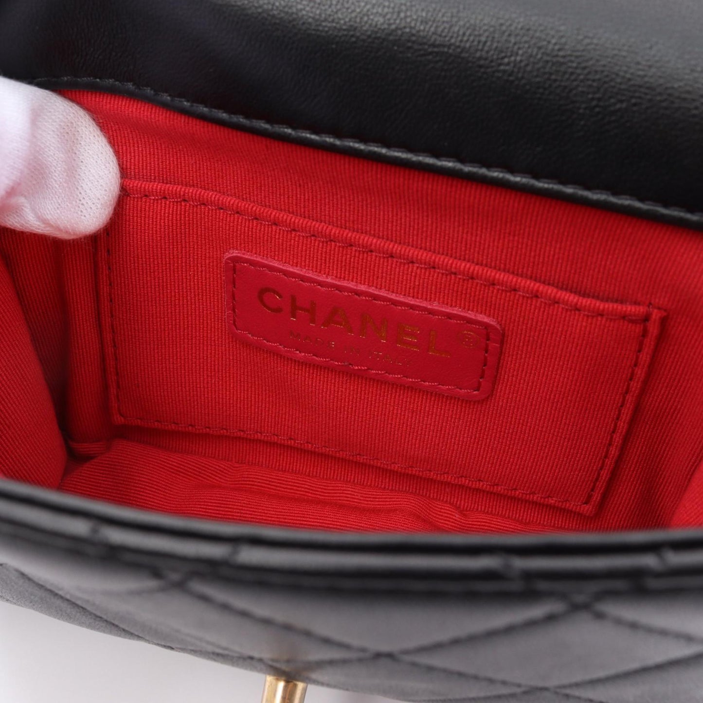 Chanel Matelasse Lambskin Shoulder Bag Black