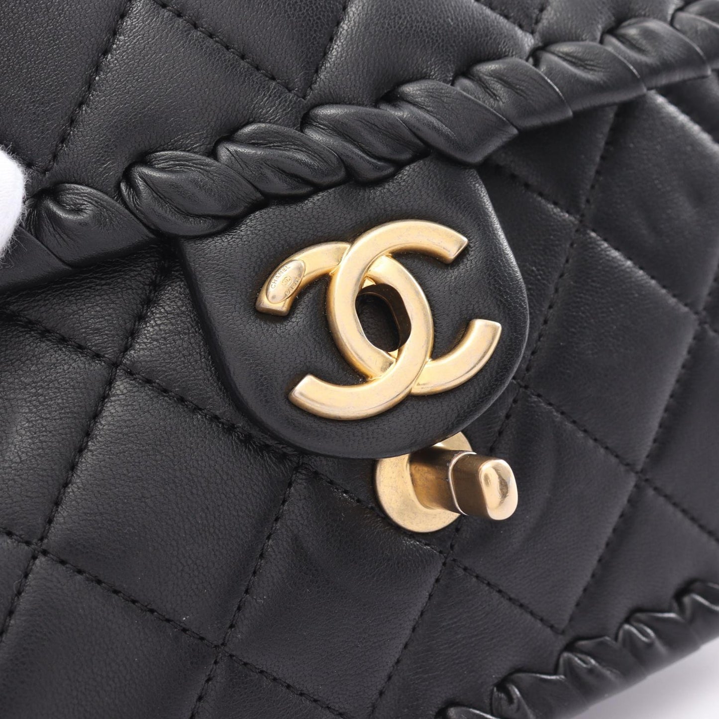 Chanel Matelasse Lambskin Shoulder Bag Black