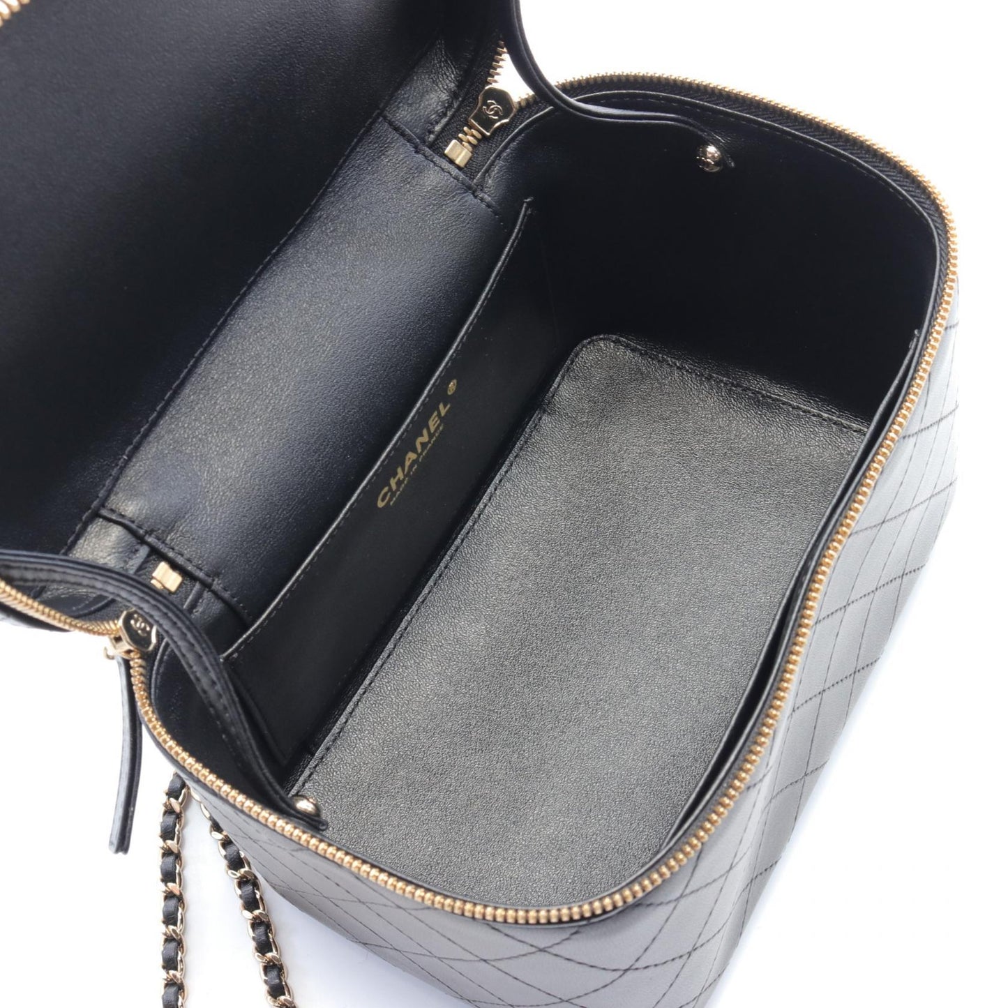 Chanel Quilted Leather Vanity Case on Chain Leather Vanity Bag in Great Condition
