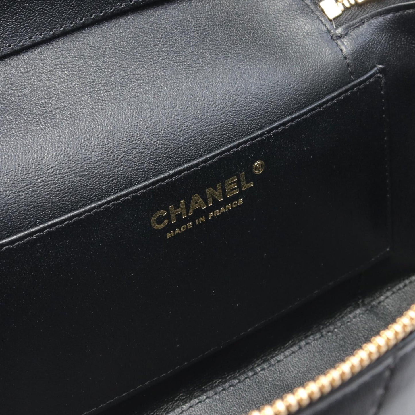 Chanel Quilted Leather Vanity Case on Chain Leather Vanity Bag in Great Condition