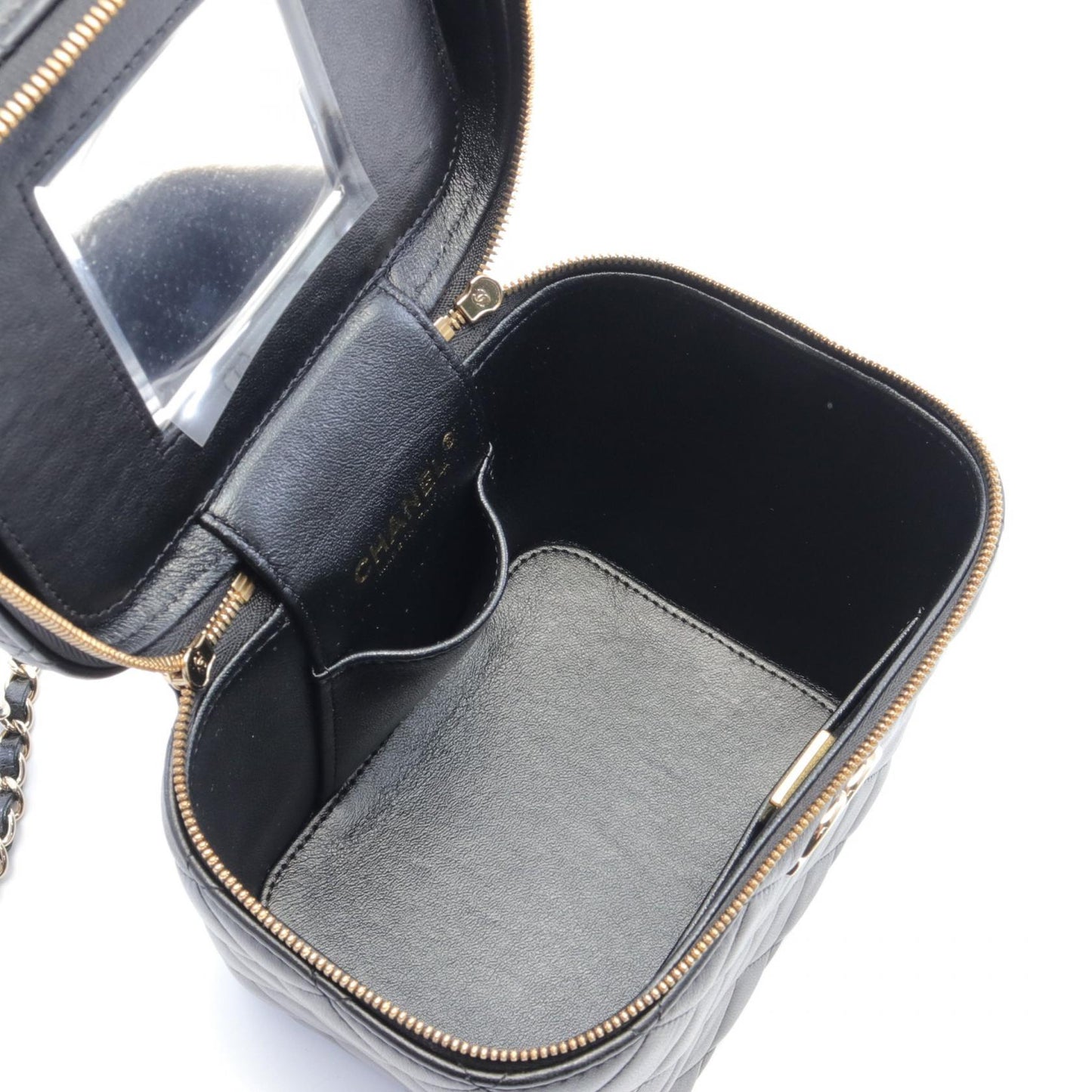 Chanel Leather Matelasse Shoulder Bag AS2362