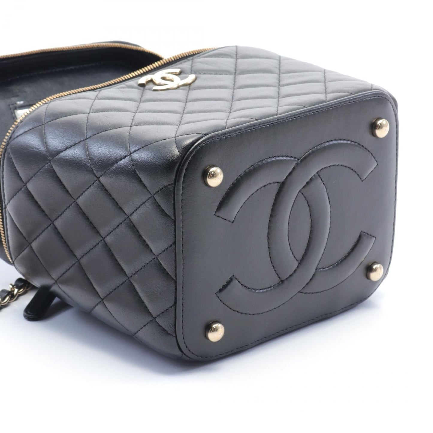 Chanel Leather Matelasse Shoulder Bag AS2362