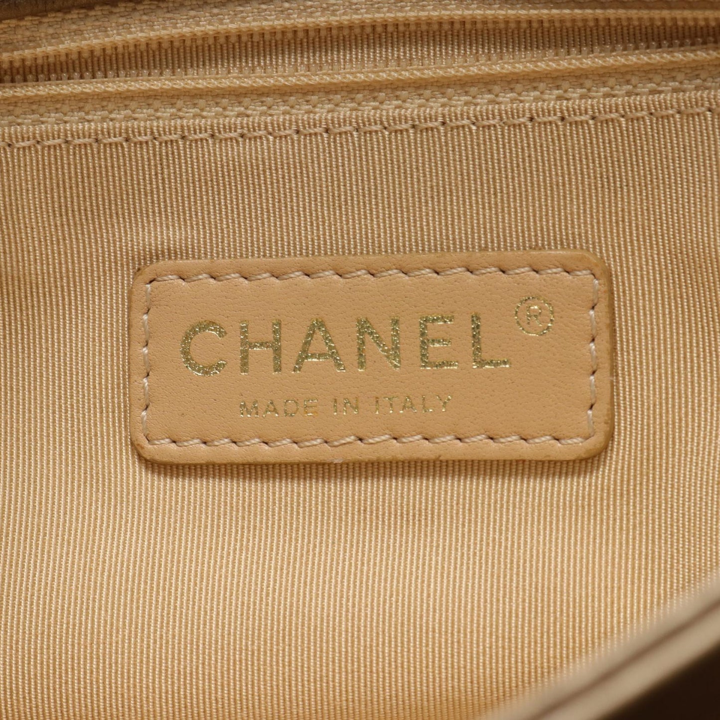 Chanel CC Quilted Leather Chain Flap Bag Leather Shoulder Bag in New Condition