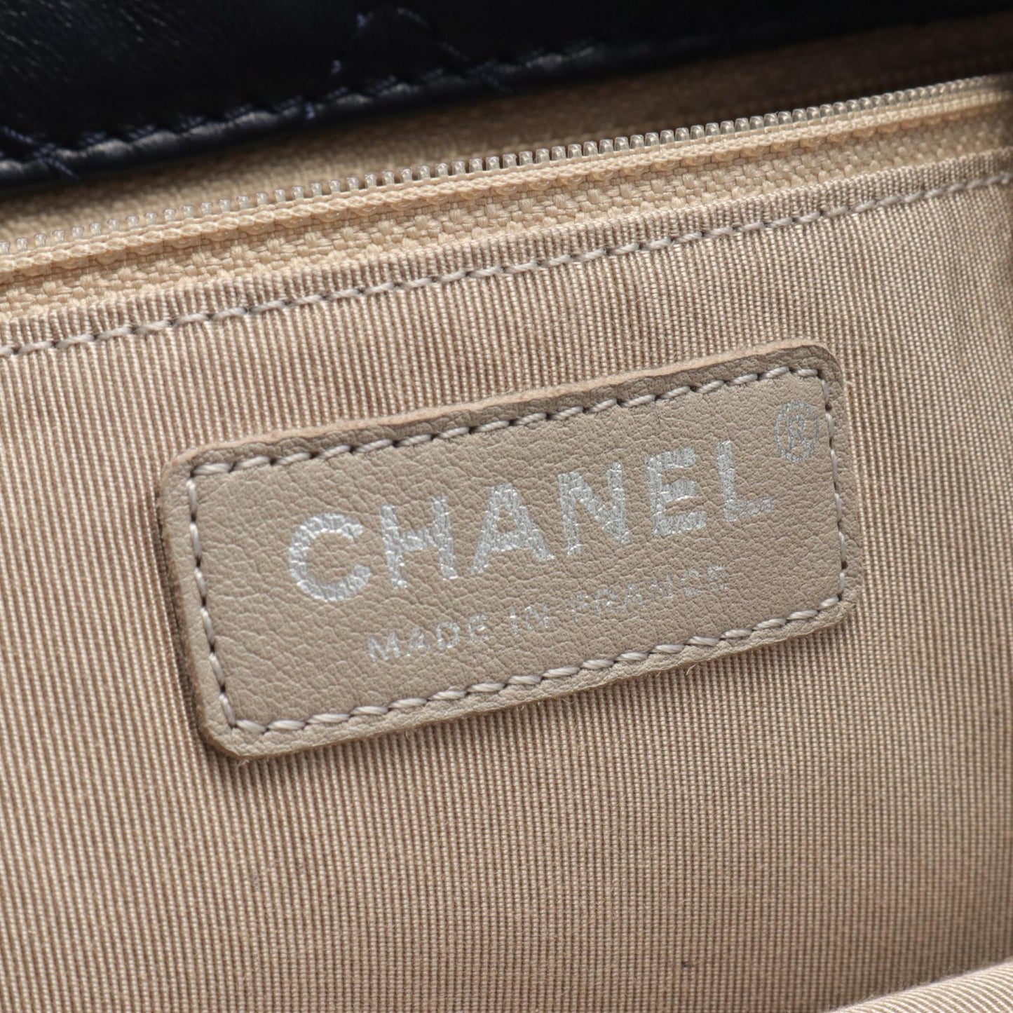Chanel Quilted Leather & Suede Shoulder Bag Leather Shoulder Bag A94844 in New Condition