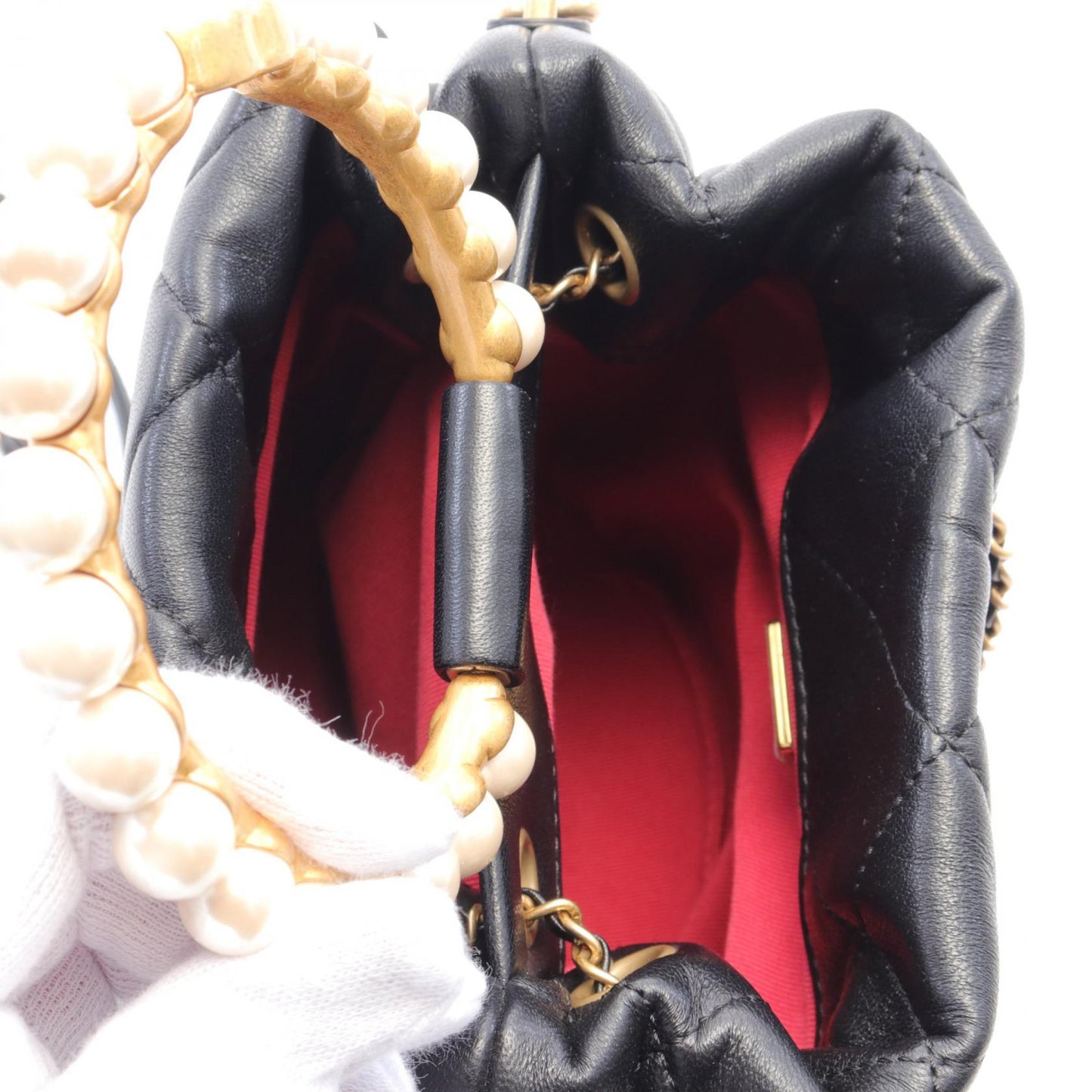 Chanel Leather Matelasse Shoulder Bag Black