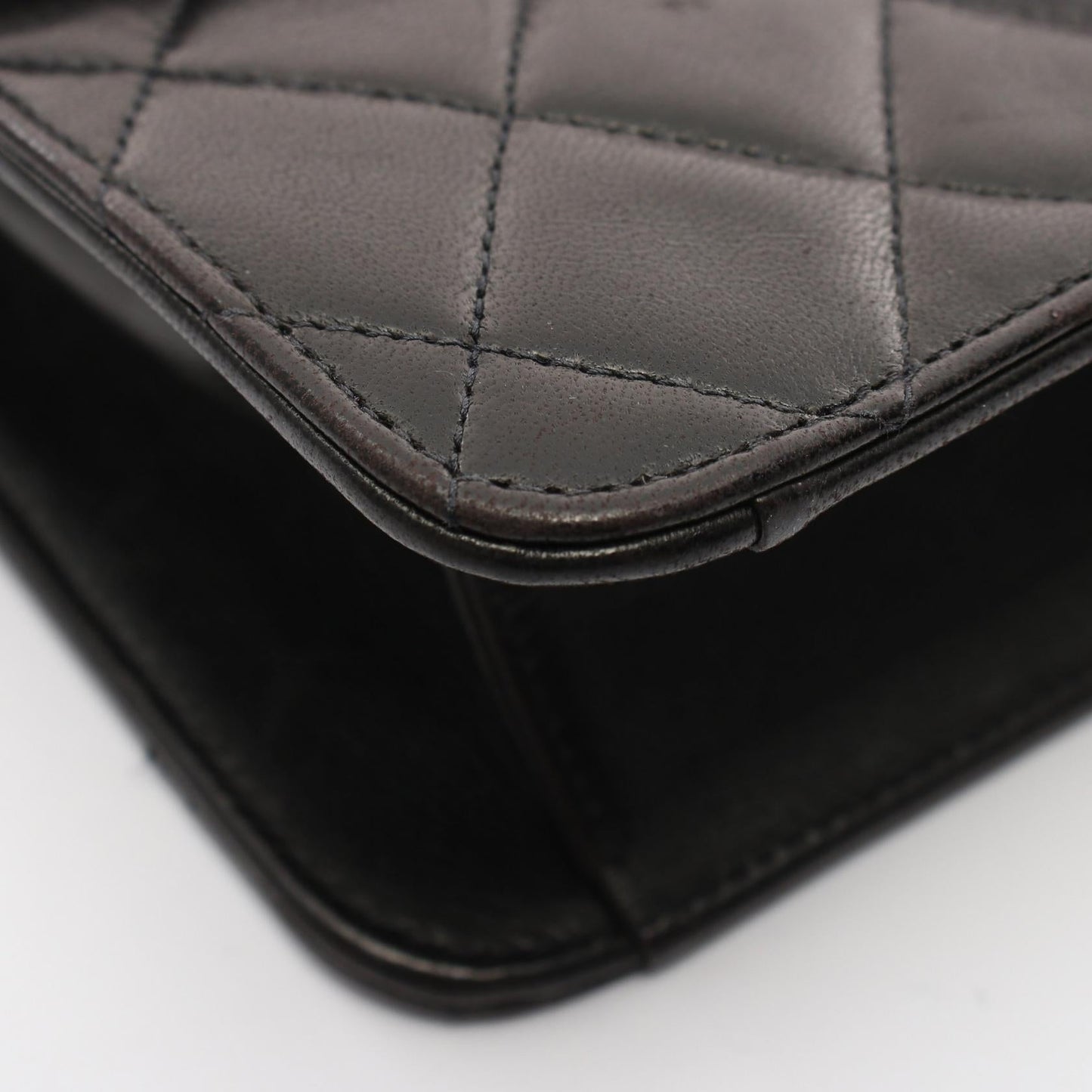 Chanel Matelasse Lambskin Shoulder Bag Black