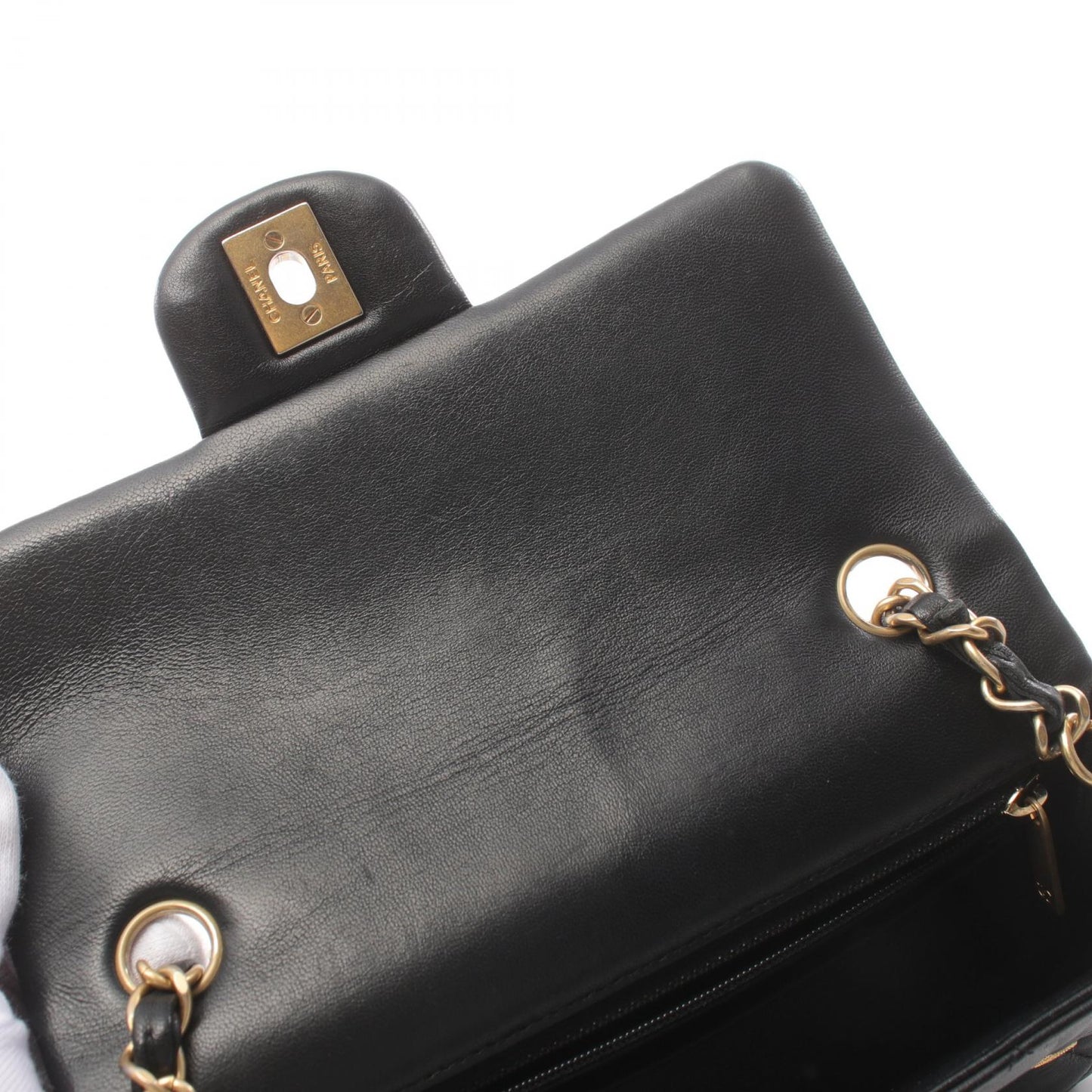 Chanel Matelasse Lambskin Shoulder Bag Black
