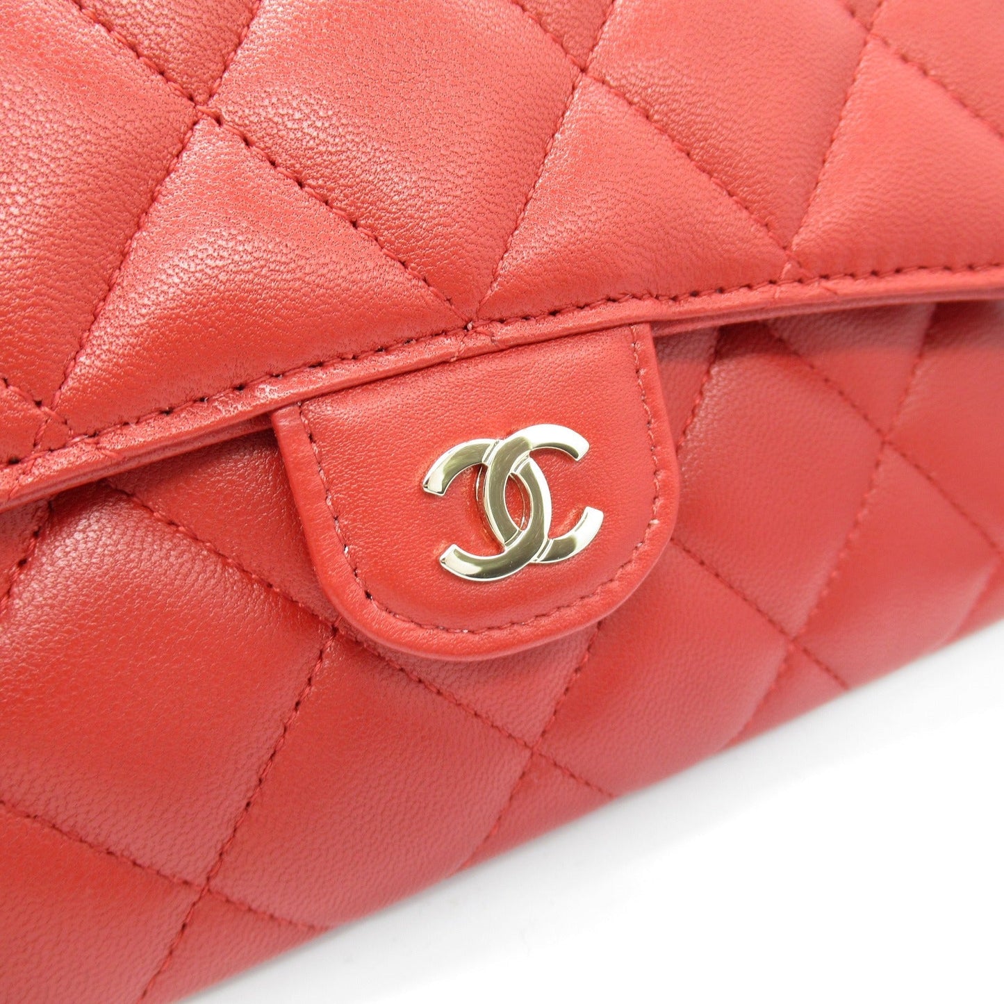 Chanel Matelasse Lambskin Bifold Wallet Red