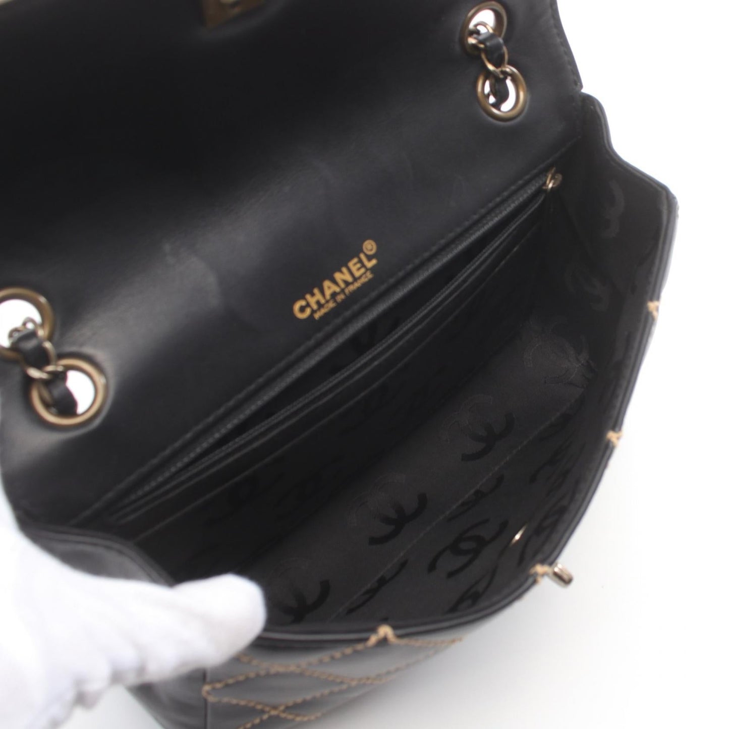 Chanel Leather Wild Stitch Shoulder Bag A14687