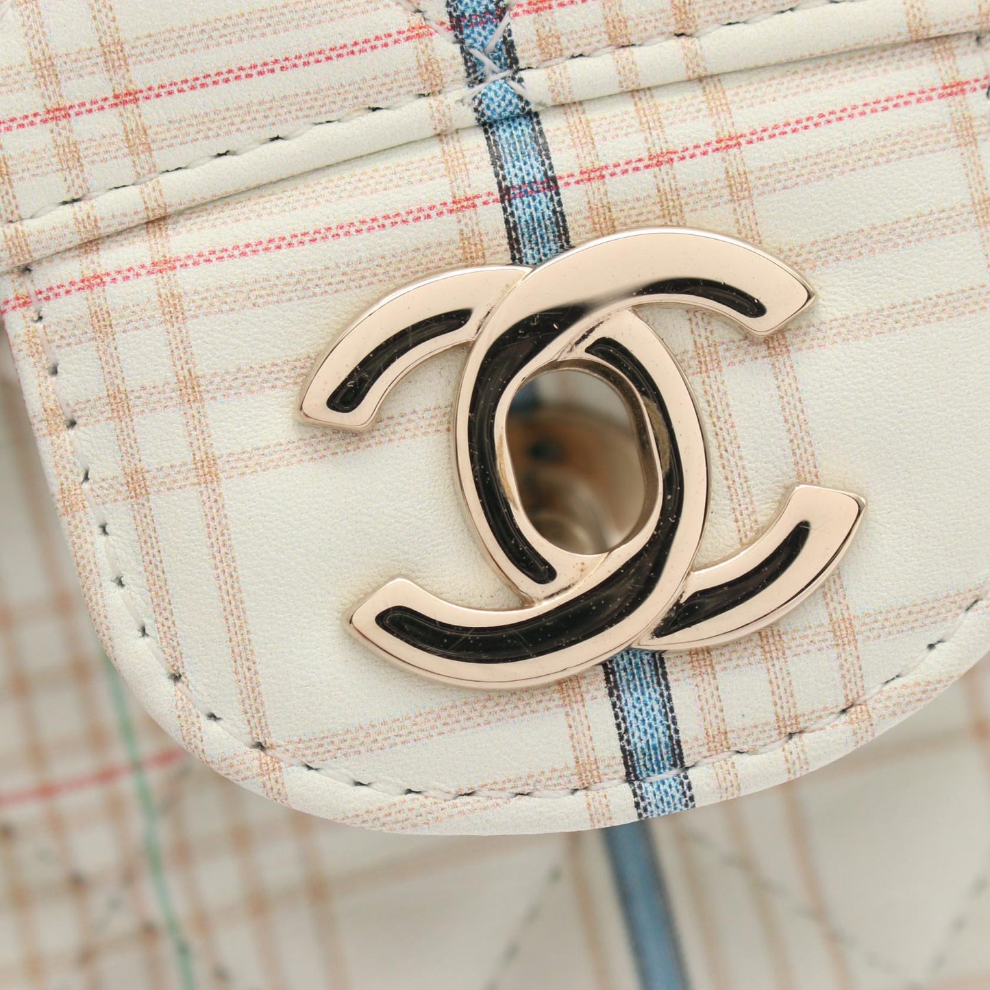Chanel Mini Matelasse 20 Leather Shoulder Bag A69900