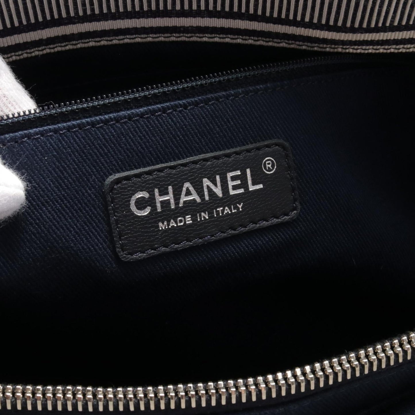 Chanel CC Denim Shopping Tote Denim Tote Bag A92240 in Great Condition