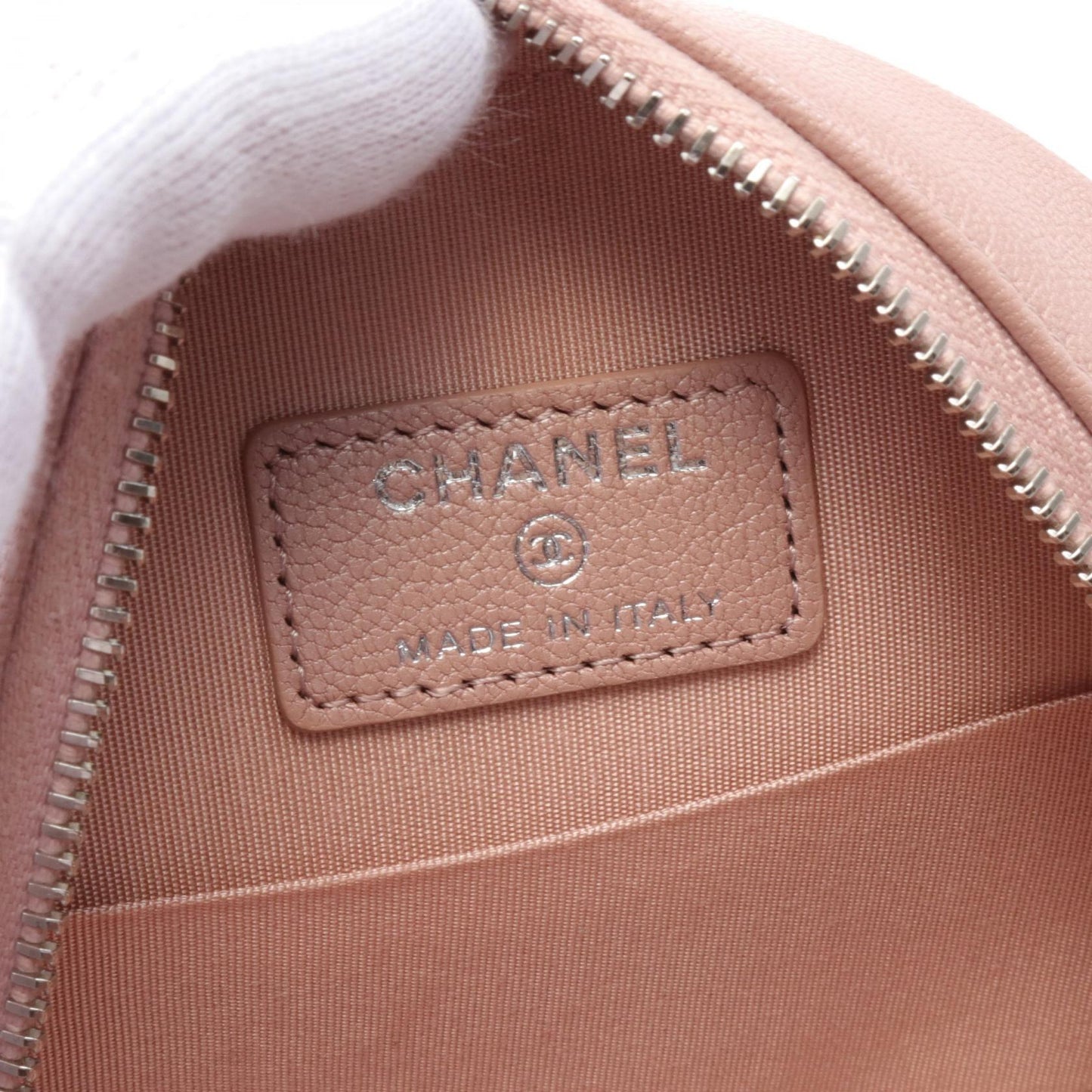 Chanel Camellia Leather Shoulder Bag AP0118