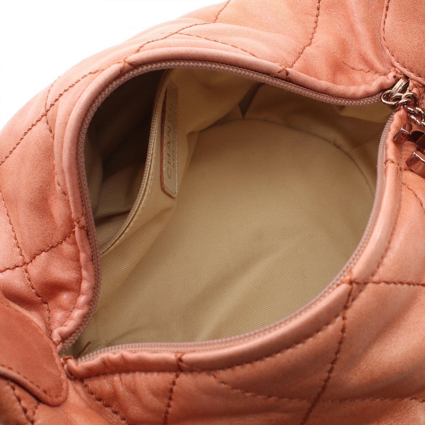 Chanel Cloudy Bundle Hobo Bag Leather Shoulder Bag in New Condition