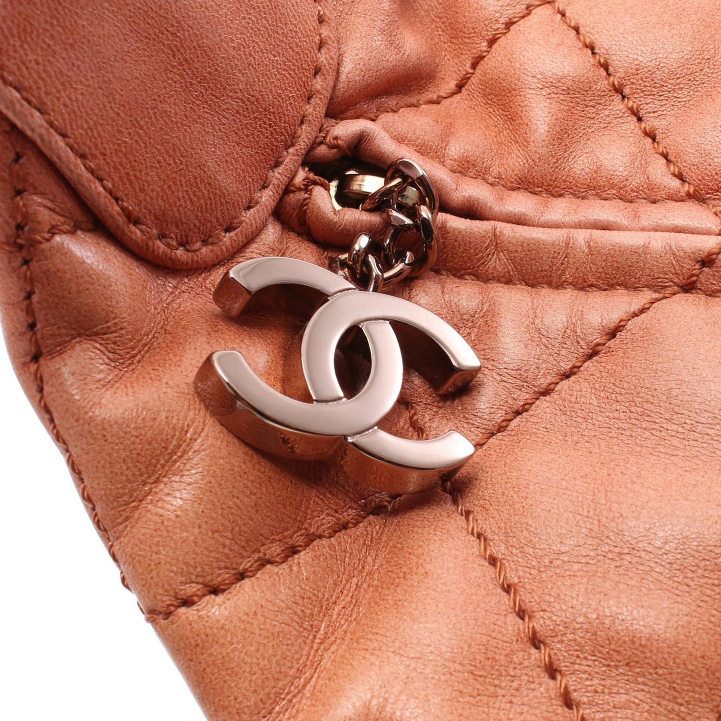 Chanel Cloudy Bundle Hobo Bag Leather Shoulder Bag in New Condition