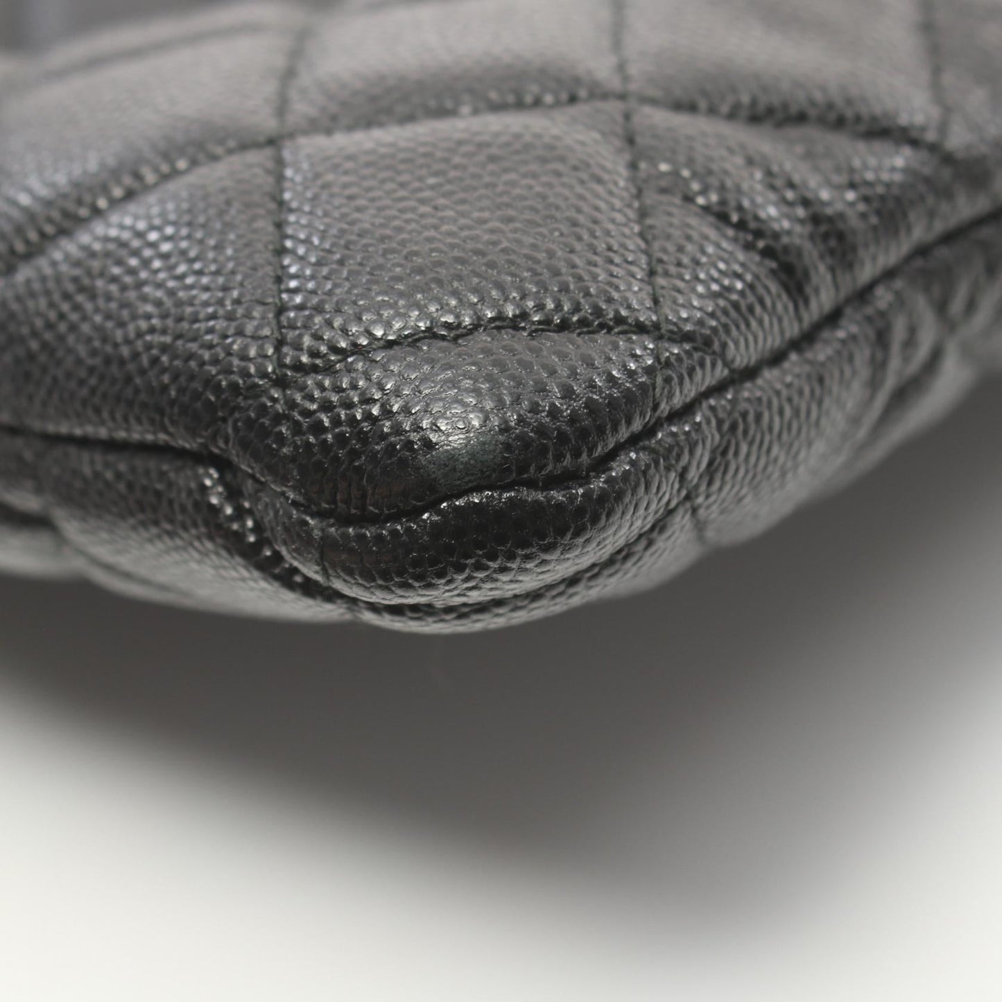 Chanel Quilted Caviar Zip Clutch Bag Leather Clutch Bag in New Condition