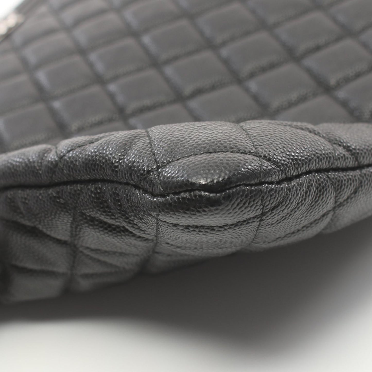 Chanel Quilted Caviar Zip Clutch Bag Leather Clutch Bag in New Condition