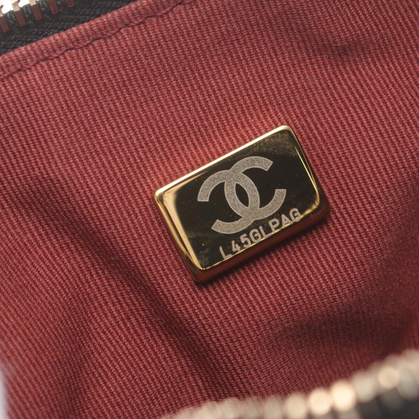 Chanel Matelasse Lambskin Shoulder Bag AS4220