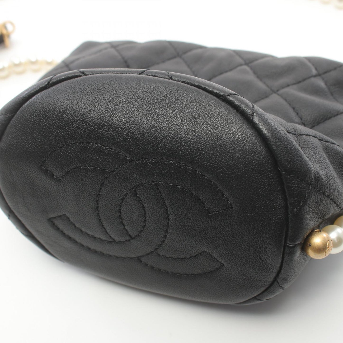 Chanel Matelasse Pearl Leather Shoulder Bag