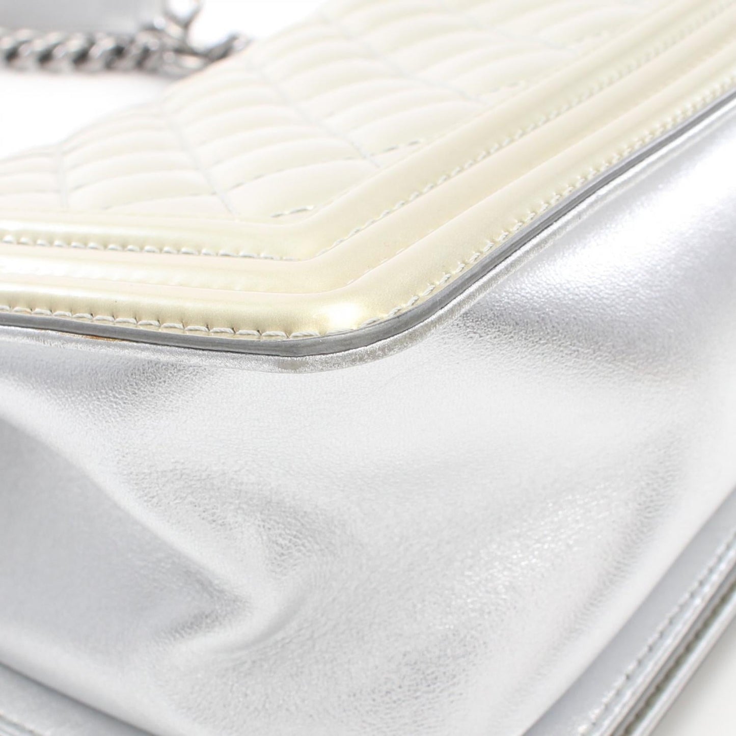 Chanel Boy Matelasse Patent Leather Shoulder Bag