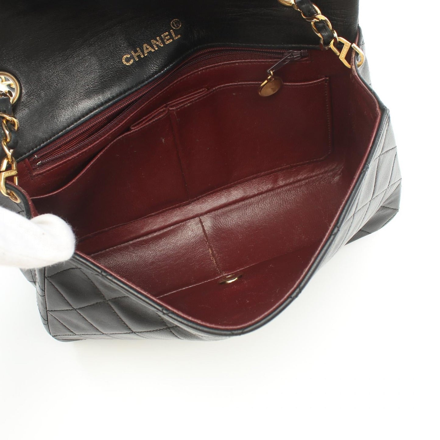 Chanel Matelasse Chain Shoulder Bag Leather Shoulder Bag 2120700055440 in New Condition