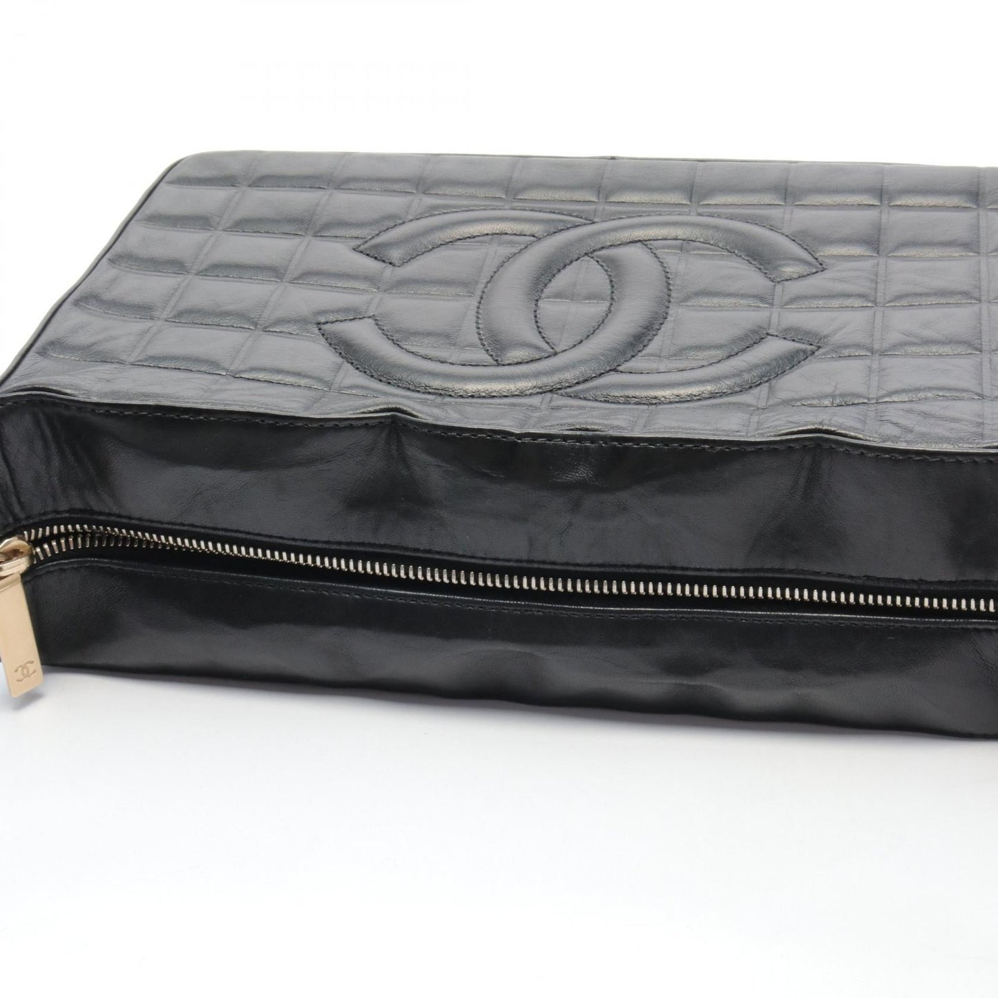 Chanel CC Chocolate Bar Bag Leather Shoulder Bag in New Condition
