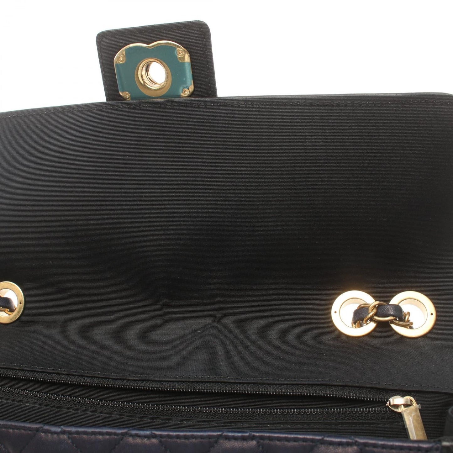 Chanel Matelasse Shoulder Bag Leather Shoulder Bag in Great Condition