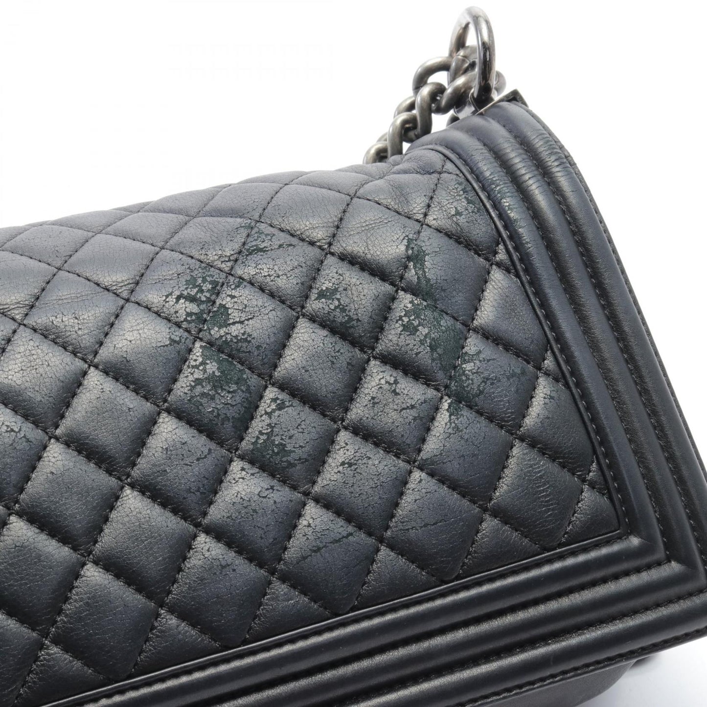 Chanel Boy Chanel Chain Shoulder Bag Leather Shoulder Bag A67086 in New Condition