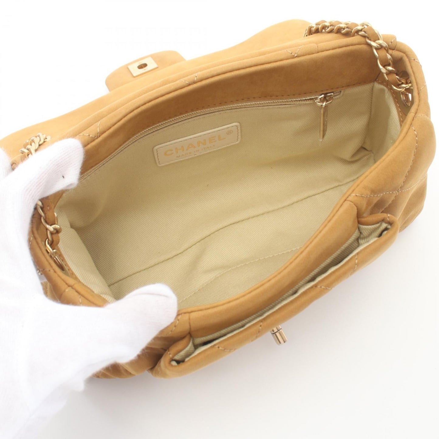 Chanel Matelasse Shoulder Bag Leather Shoulder Bag 1113 in New Condition