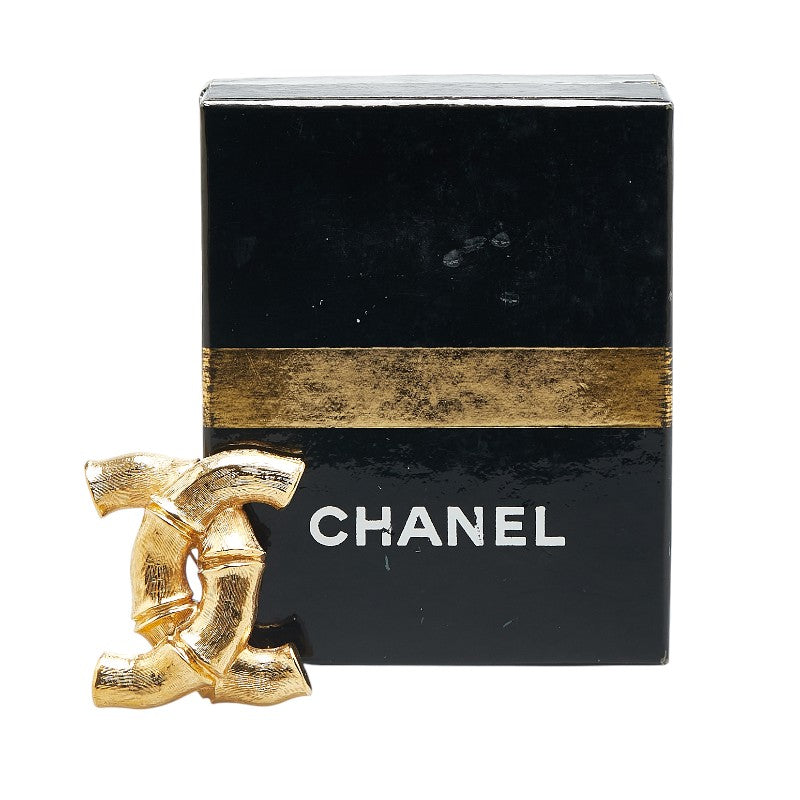Chanel Bamboo Motif Coco Mark Brooch Gold