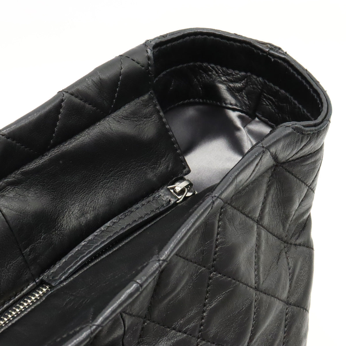 Chanel Leather Matelasse Gather Chain Tote