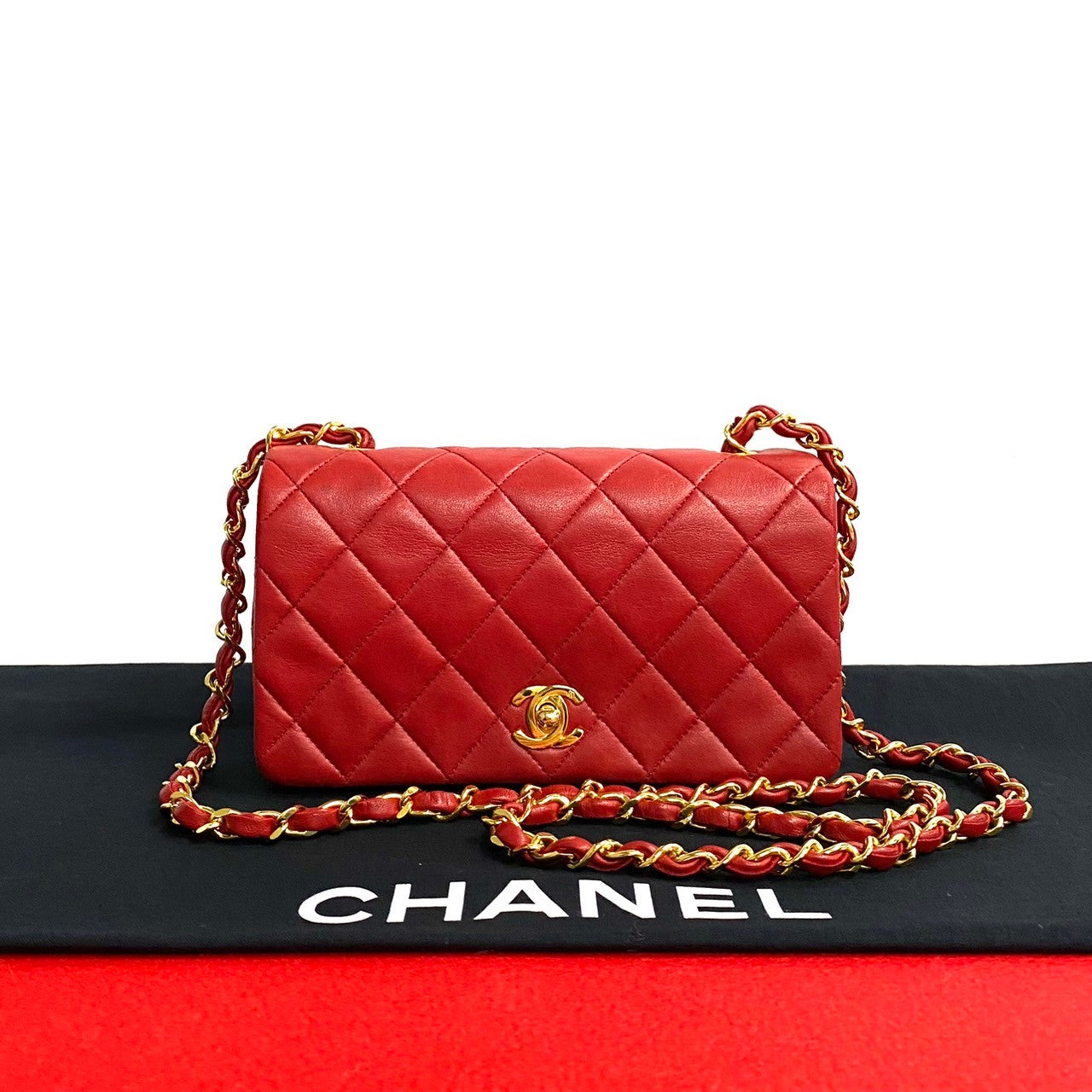 Chanel Matelasse Chain Shoulder Bag Leather Shoulder Bag A03568