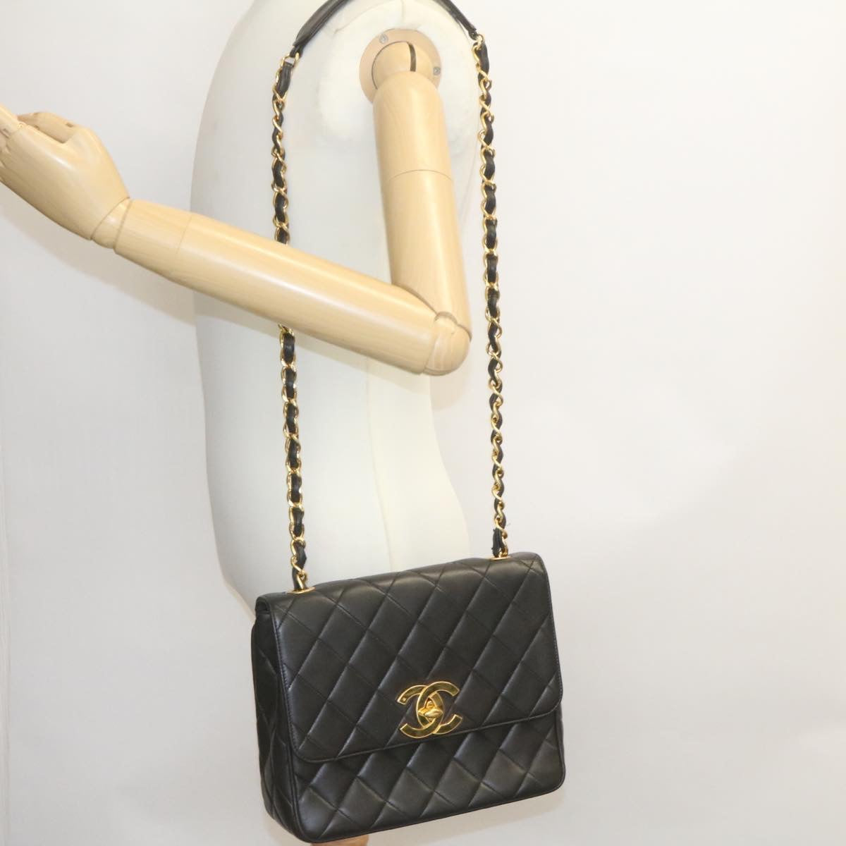 CHANEL Matelasse Chain Flap Shoulder Bag Lamb Skin Black Gold CC 28632SA