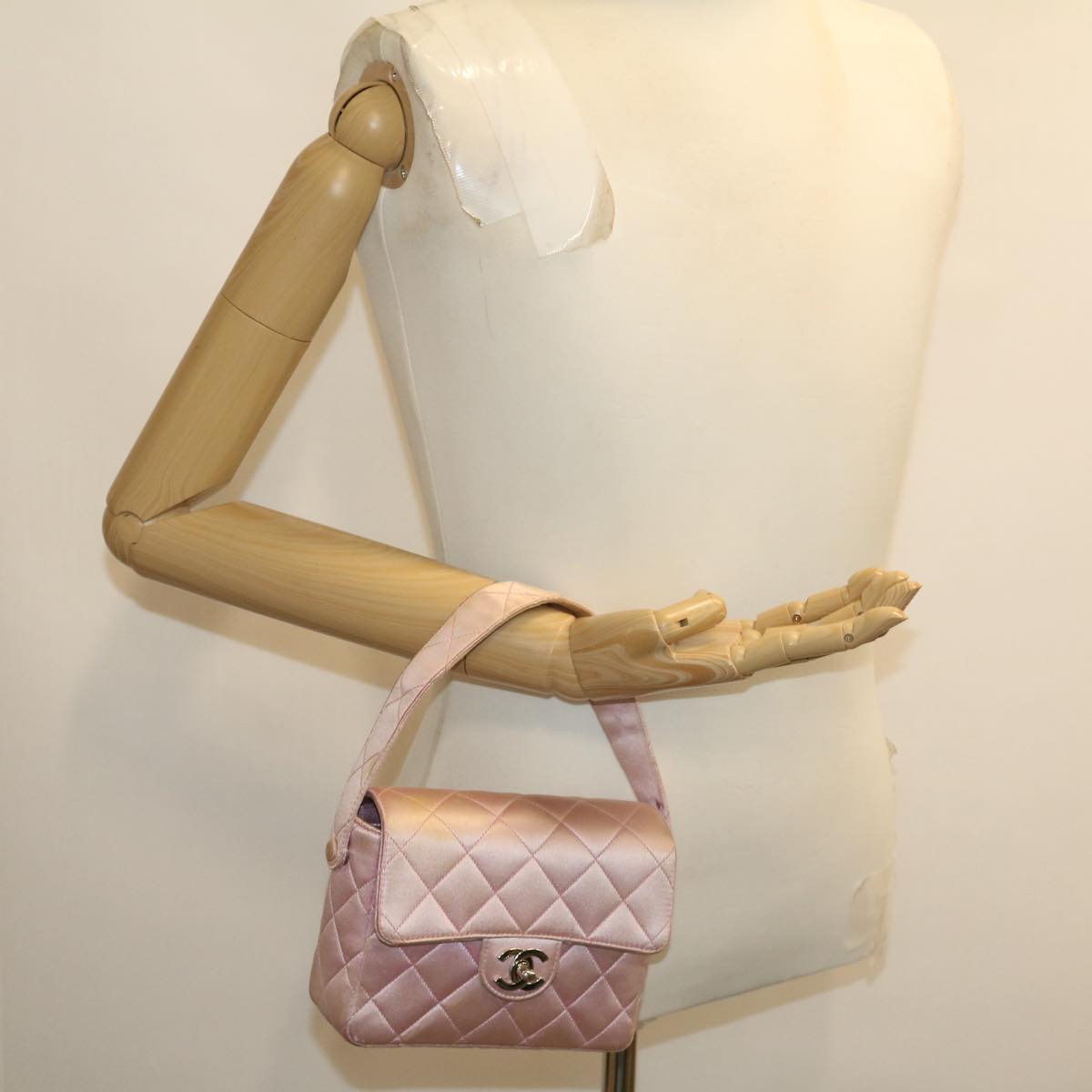 CHANEL Matelasse Hand Bag Silk Satin Pink CC 29999A