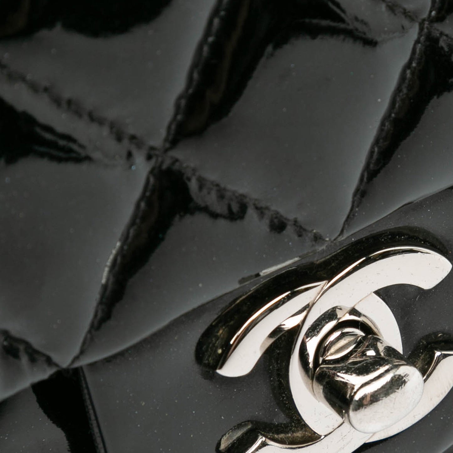 Chanel Sac Medium Classic Patent Double Flap