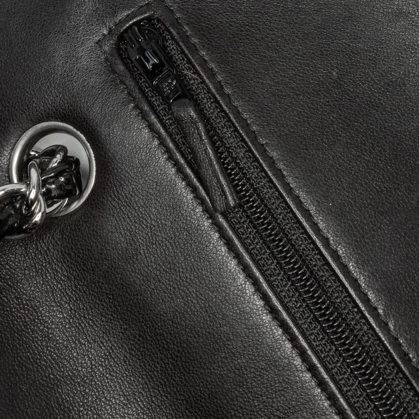 Chanel Sac Medium Classic Patent Double Flap