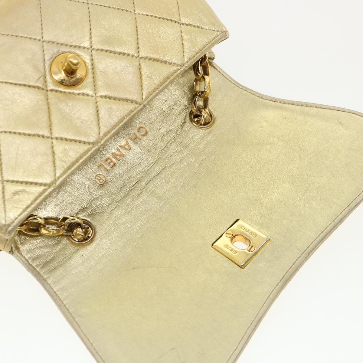 CHANEL Matelasse Turn Lock Chain Shoulder Bag Lamb Skin Gold CC 31382A