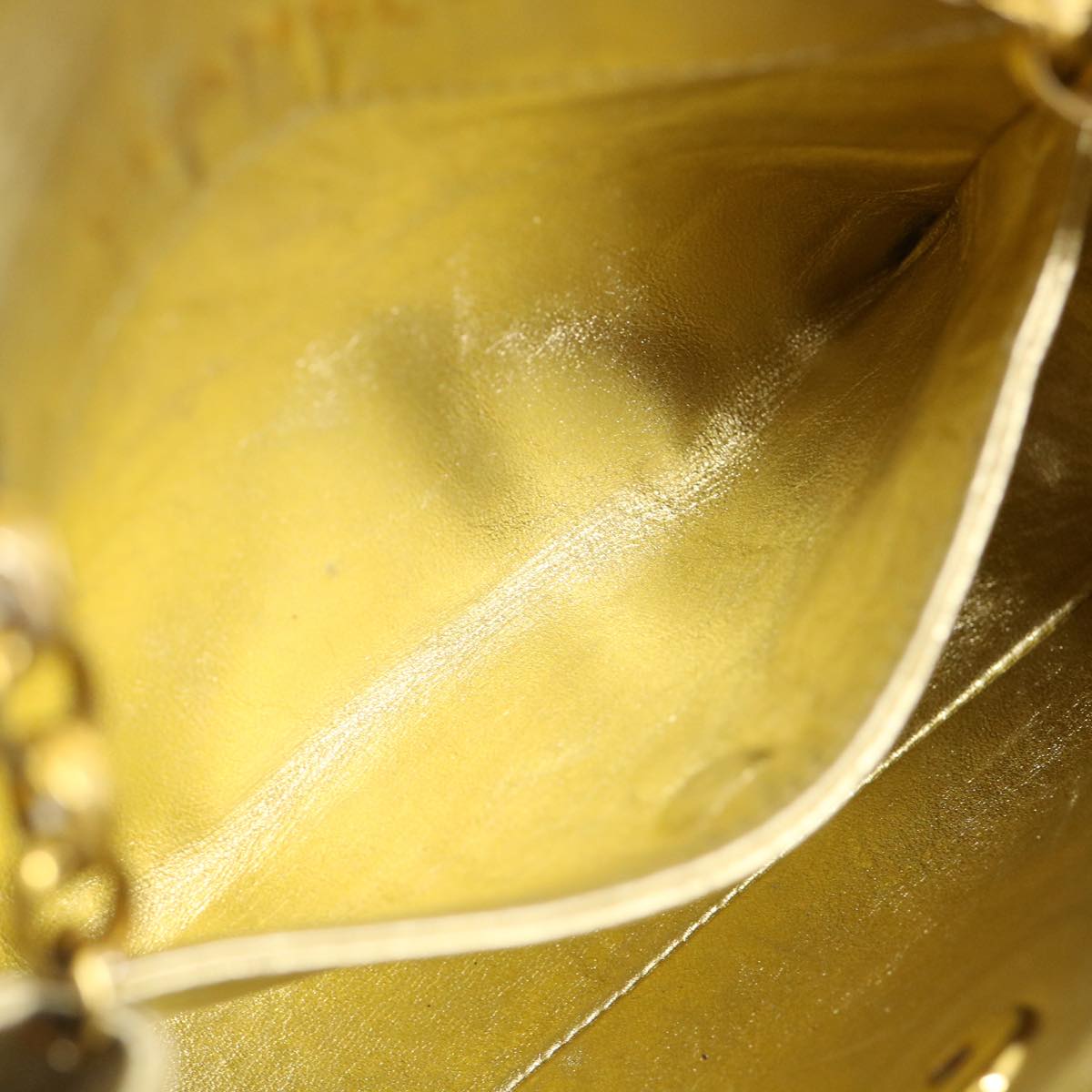 CHANEL Matelasse Turn Lock Chain Shoulder Bag Lamb Skin Gold CC 31382A