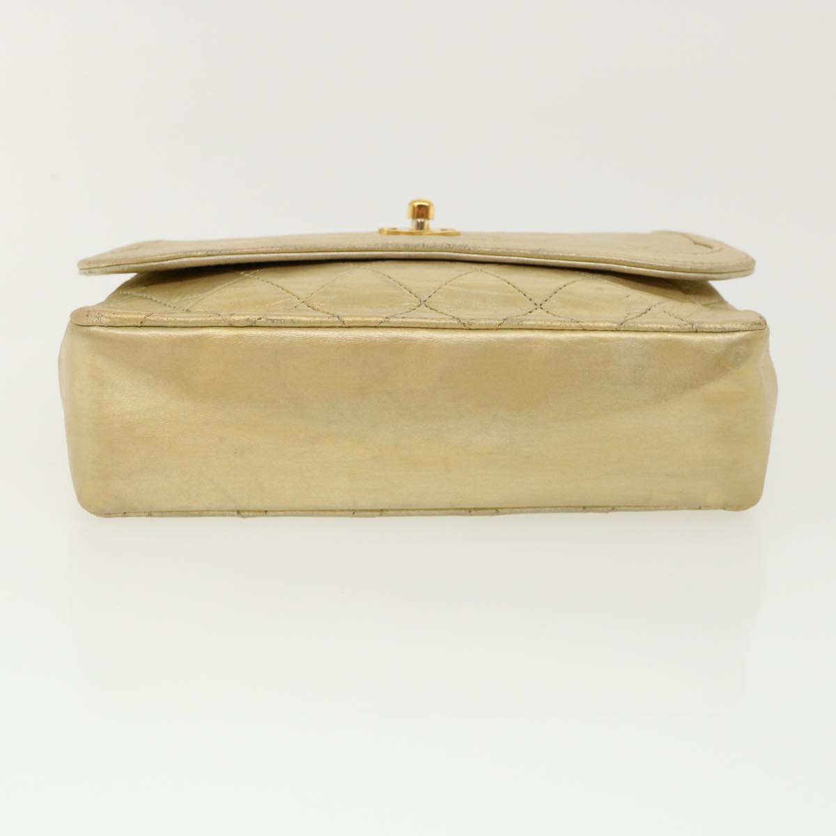 CHANEL Matelasse Turn Lock Chain Shoulder Bag Lamb Skin Gold CC 31382A